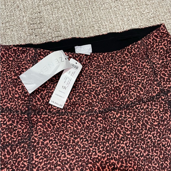 NWT Zenergy by Chicos Pima Cotton Pink Animal Print Leggings Sz. 1R - Picture 4 of 6